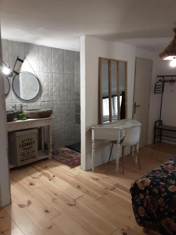 chambre k au domaine du mont scolan Montgardon Extérieur photo